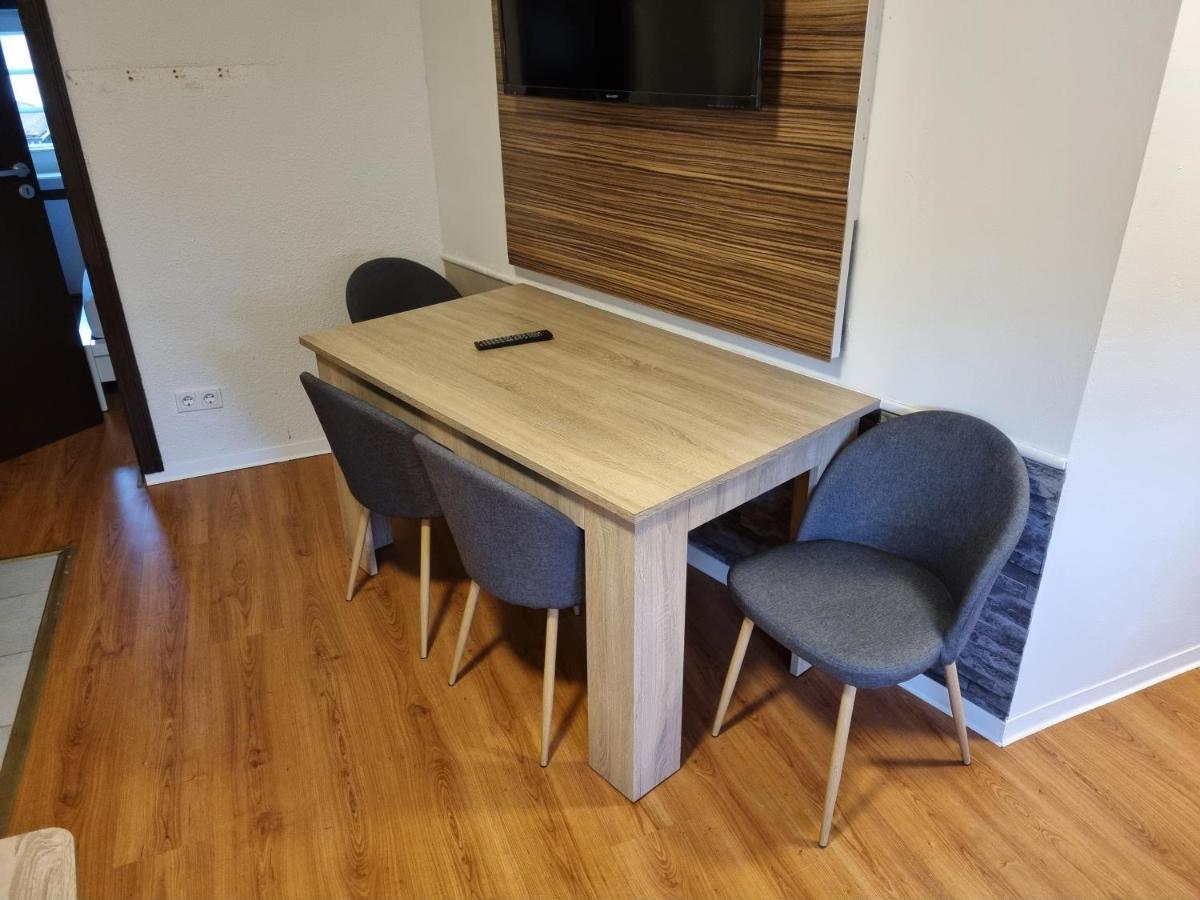 Schoene Wohnung Im Zentrum Von Ahnatal Buitenkant foto